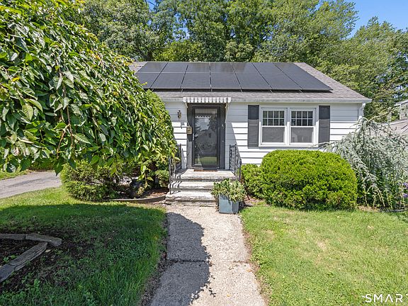 2nd image of 43 Deering Lane
