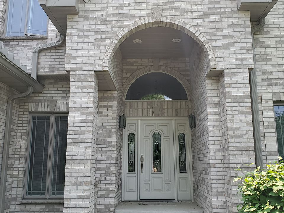1st image of 1040 E Morine Dr