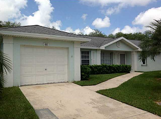 2nd image of 452 SE 21st Dr