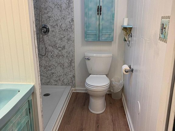 5th image of 2924 Duncan St