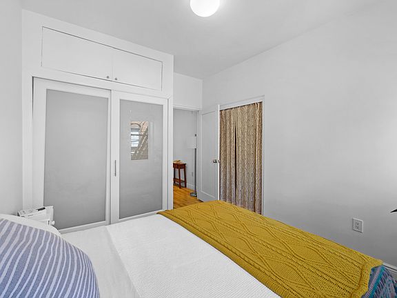 4th image of 203 W 87th St APT 53
