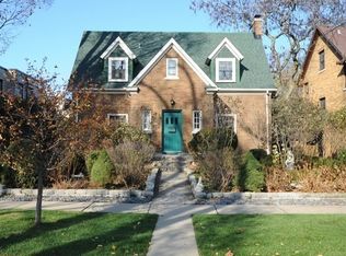 1530 Greenwood Ave, Wilmette, IL