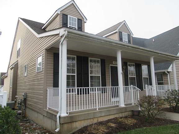 3rd image of 502 Victoria Gardens Dr