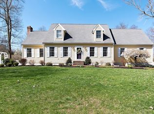 25 Lawrence Dr, Franklin, MA 02038