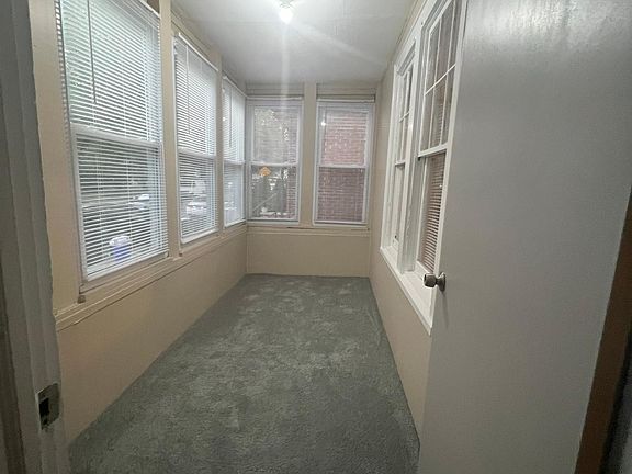 5th image of 62 Tiffany Blvd #1