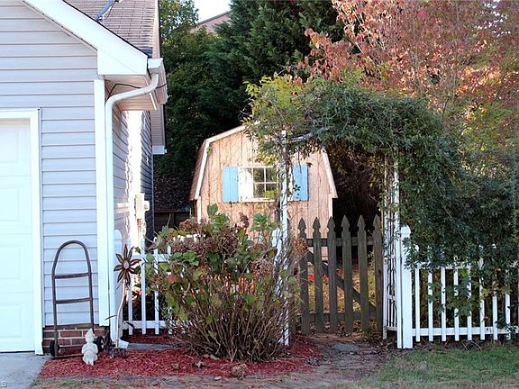 3rd image of 4106 Landerwood Ct