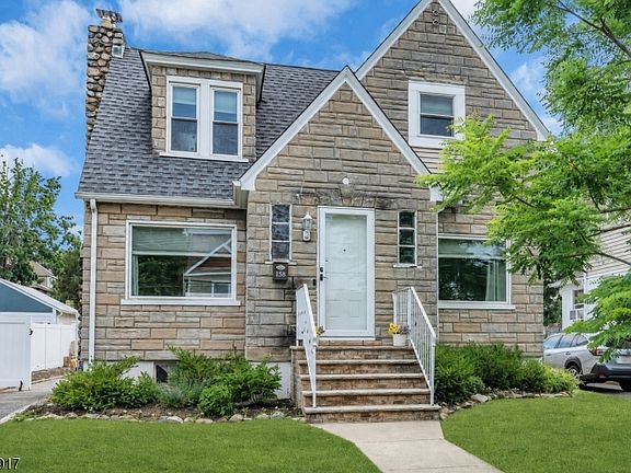 4th image of 158 Roessler St
