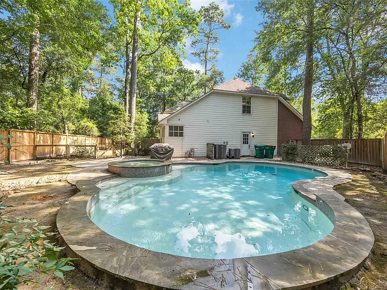 11 Alden Glen Ct — Photo 6