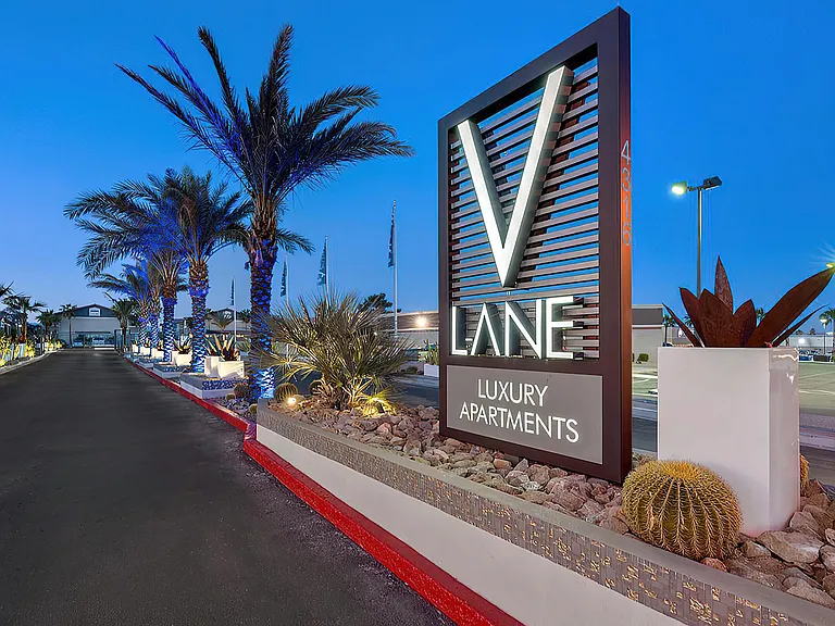 V Lane — Photo 29