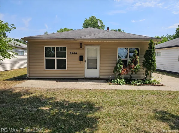6636 N Waverly St, Dearborn Heights, MI 48127