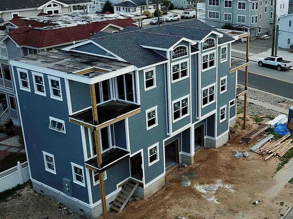 1st image of 8901 Landis Ave E #Sea