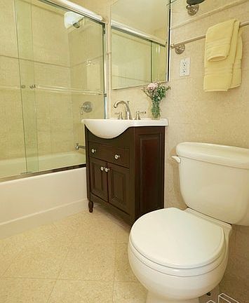 4th image of 420 E 55th St APT 8N