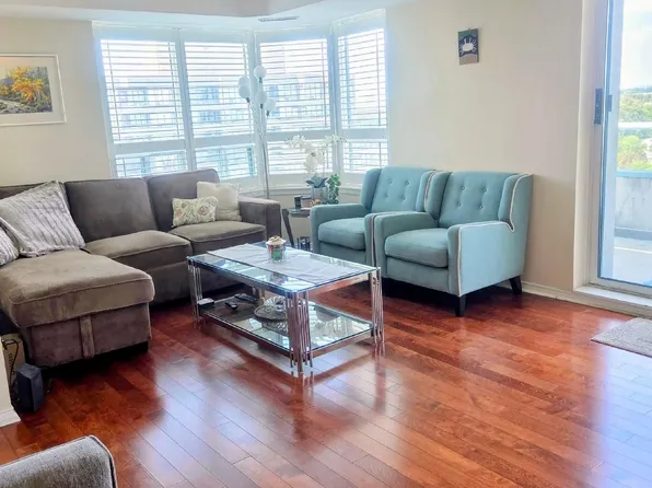 1 Emerald Ln, Vaughan, ON
