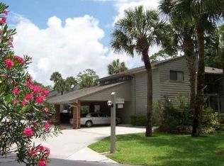 2000 Pine Creek Blvd APT 104, Vero Beach, FL 32966