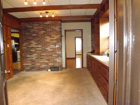 5th image of 4408 Sullivan Ave #2
