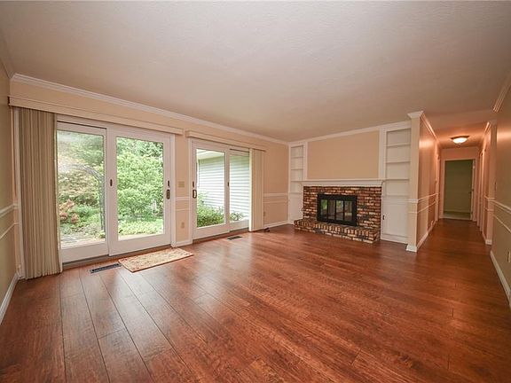 3rd image of 1655 El Dorado Blvd
