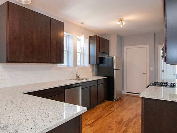 4th image of 7601 S East End Ave #1