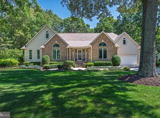 26 Buckingham Dr, Egg Harbor Township, NJ 08234