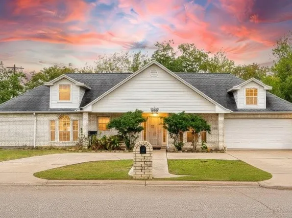 3305 23rd St N, Texas City, TX 77590