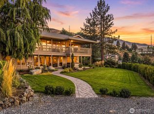 1729 Canyon Crest Drive, Wenatchee, WA 98801