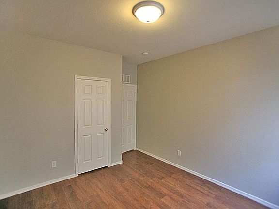 5th image of 23203 N 121st Dr