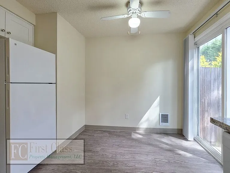 1673 Dollar St — Photo 8