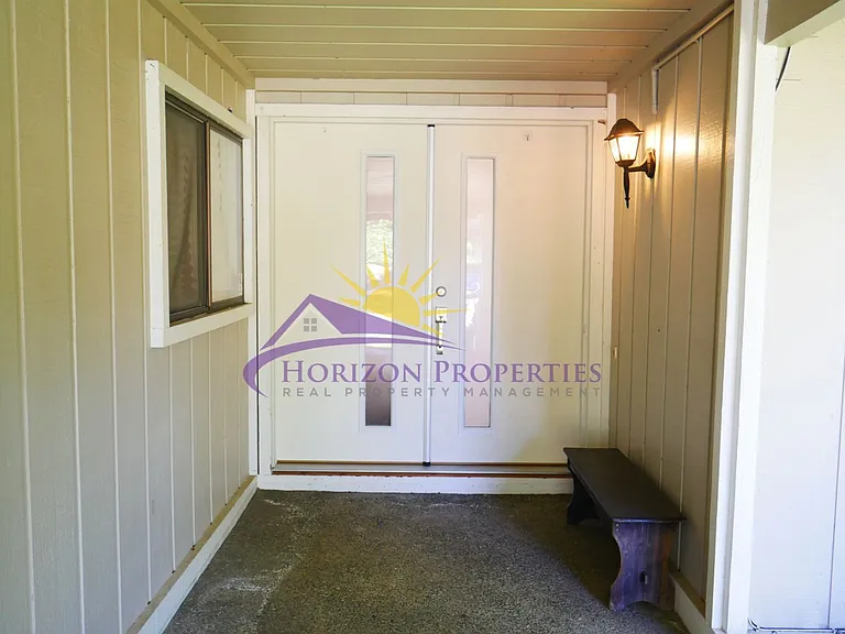 5329 Leavitt Way — Photo 2