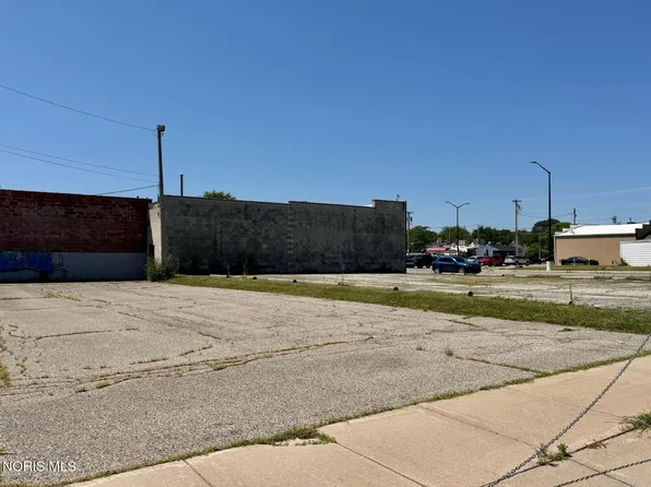 208 E Butler St, Bryan, OH 43506