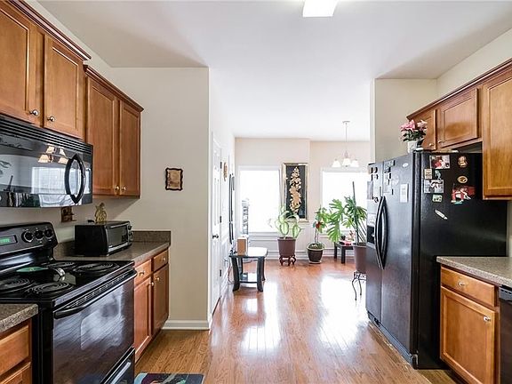 5th image of 2211 Pebble Beach Dr