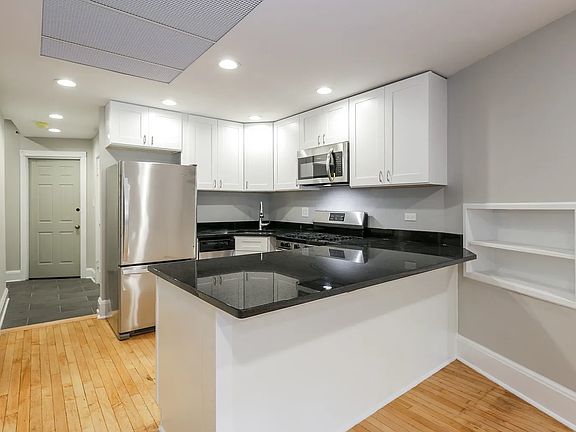 4th image of 548 W Fullerton Pkwy Unit G