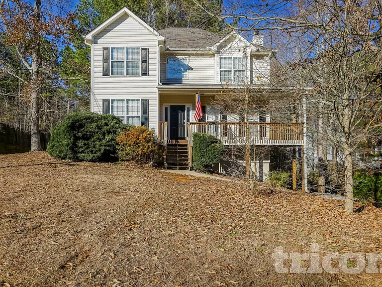 214 Amber Trce — Photo 1