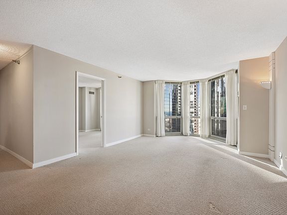4th image of 195 N Harbor Dr APT 2609
