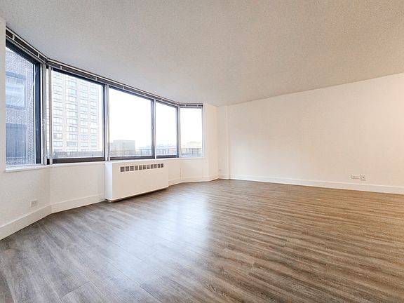 3rd image of 1735 York Ave APT 6H
