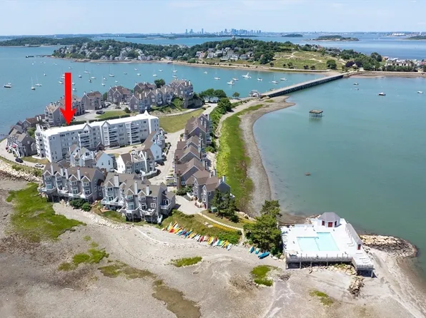 1 Commodore Ct APT 302, Hull, MA 02045