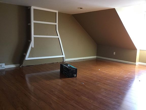 3 room attic