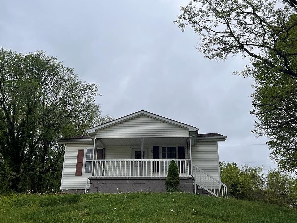 1st image of 703 Calverts Ln