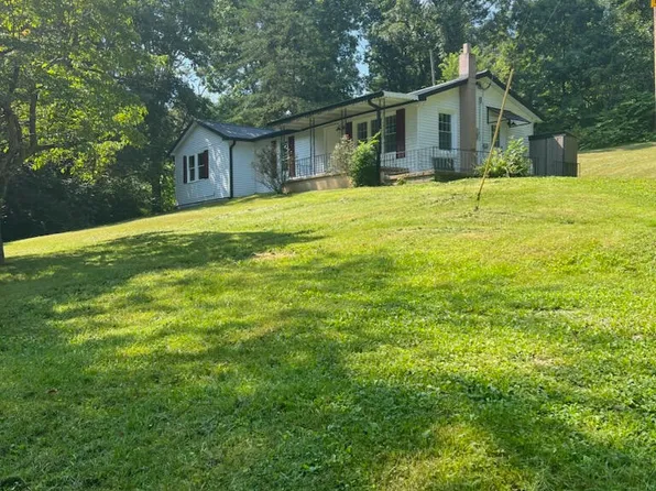 851 W Highway 25 #70, Dandridge, TN 37725