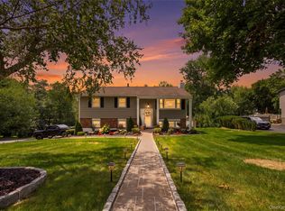 19 McMillan Avenue, Mahopac, NY 10541