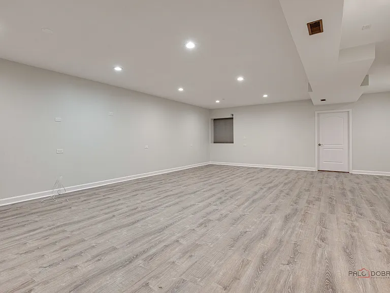 2460 Violet St #2460 — Photo 22