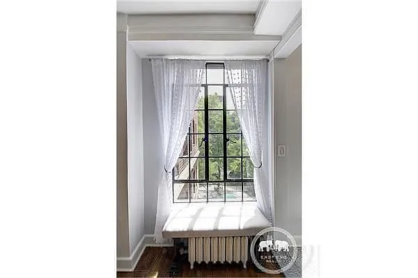 Sold by East Egg Realty | media 19