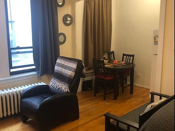 5th image of 3343 N Marshfield Ave #408