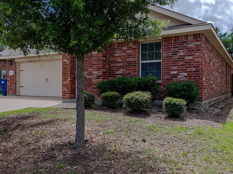 2544 Saldana Dr — Photo 28