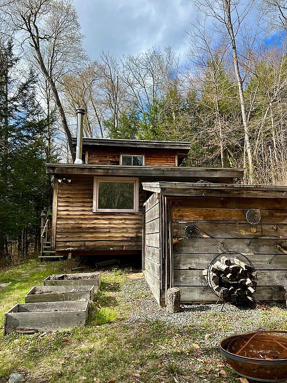 1041 Moss Hollow Rd - Property Image