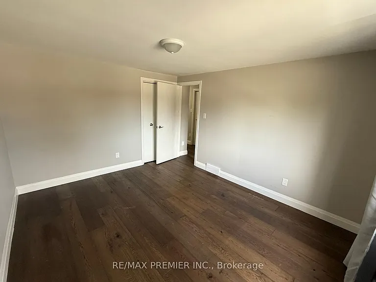 416 Cole Rd #UPPER — Photo 29