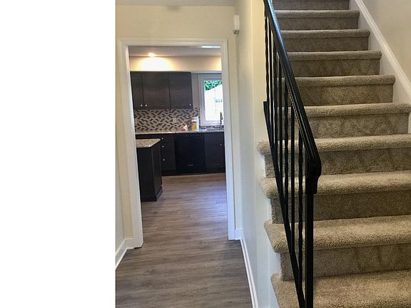 4th image of 805 Hornblende Ave