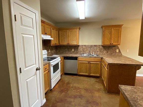 5th image of 703 Splane Dr #6