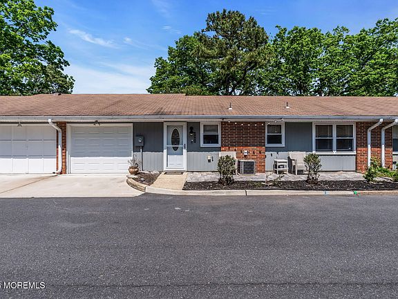 2nd image of 390 Picardy Ct #C