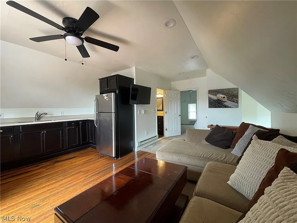 1 bed, 1.0 bath, 1000 sqft, $1,200 — Photo 4