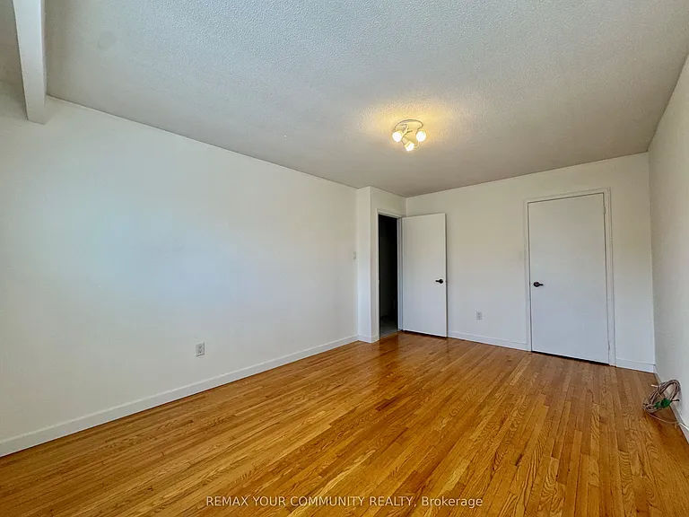 165 Aberdeen Ave — Photo 14