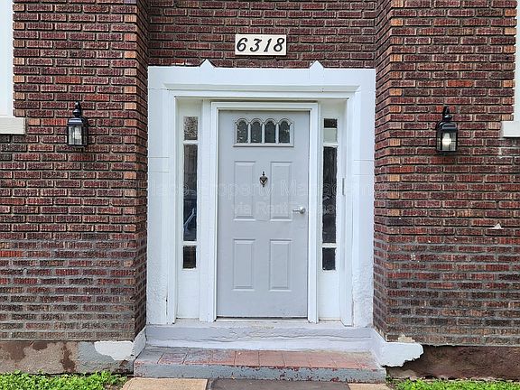2nd image of 6318 Cabanne Ave APT 1W